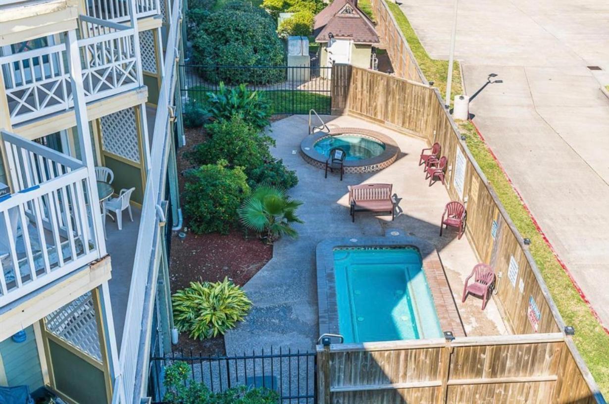 Beach Escape - Top Floor Ocean Views - Heated Pool - Seawall Blvd Galveston Exterior foto